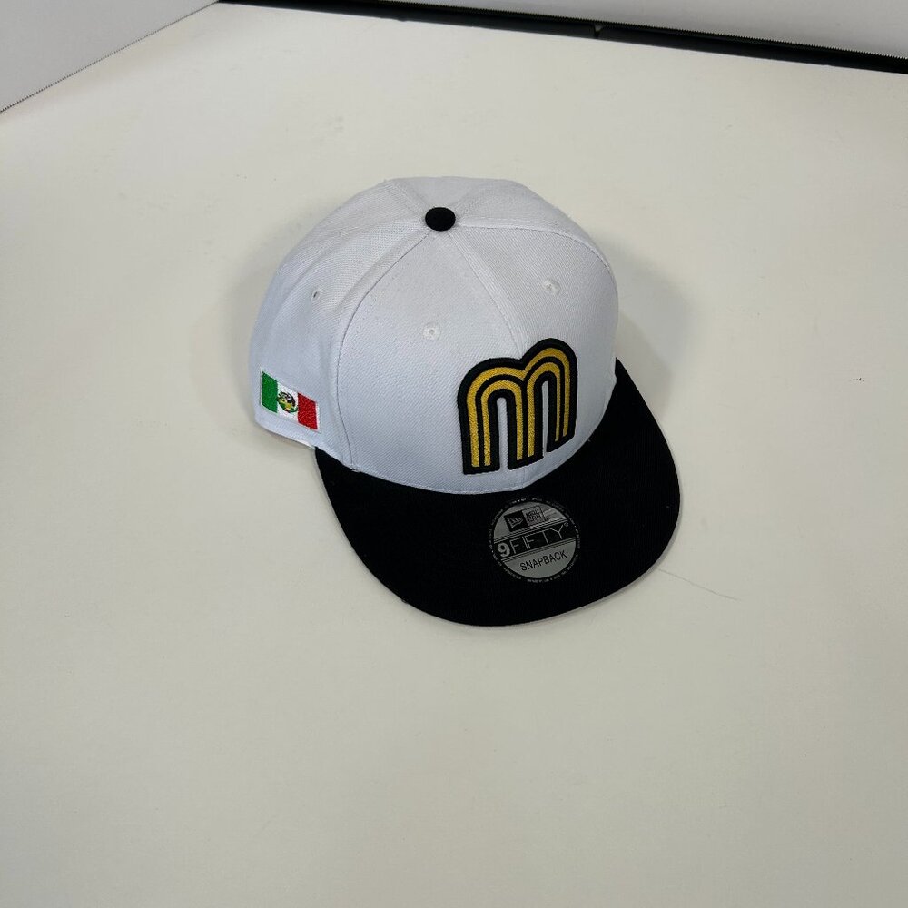 New Era Mexico 9FIFTY snapback cap featuring a white crown, black visor, and emb